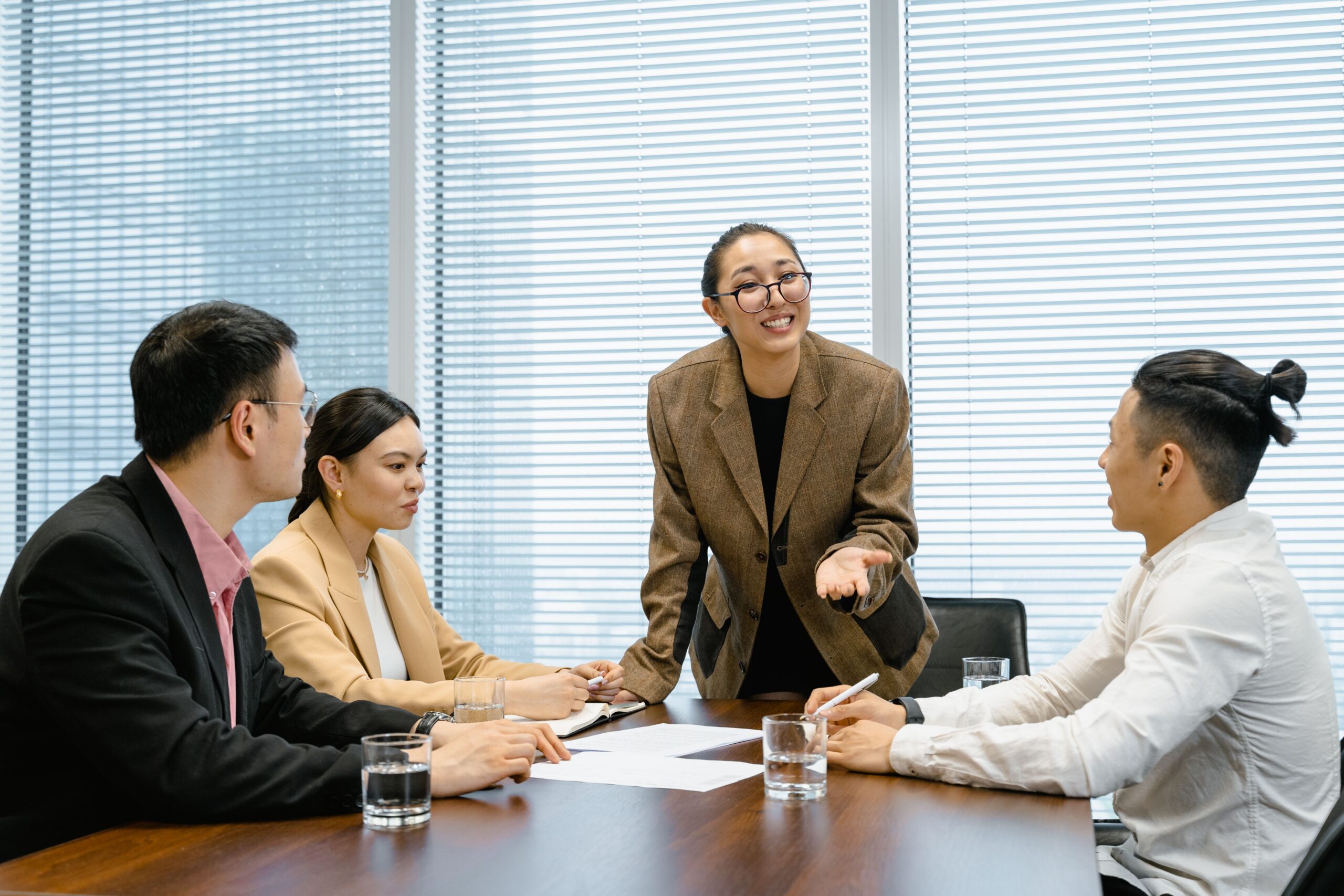 China independent contractor vs employee